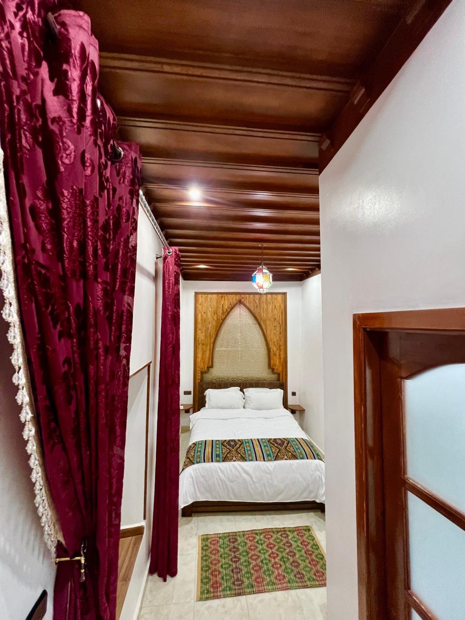 Riad El Wazania Rabat Luaran gambar